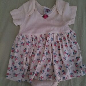Brooke Lindsay Baby Girls Romper Dress 18M – Beige w/ Red Rose Pattern